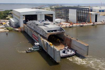 Прикрепленное изображение: LaunchUSNSSpearhead (JHSV1).jpg